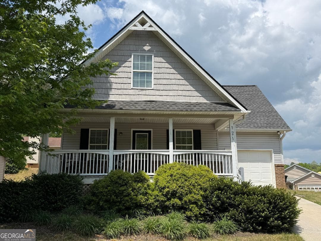 4 bedroom, 2 bathroom, 1,536 sq ft single family residence for sale at 121 Saluda Drive, Demorest, GA 30535