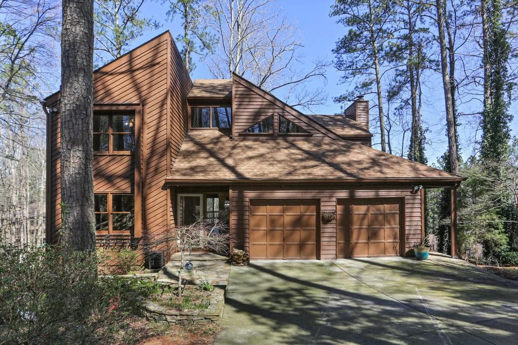 4 bedroom, 4 bathroom, 3,309 sq ft single family residence sold at 4221 Shire Court, Roswell, GA 30075