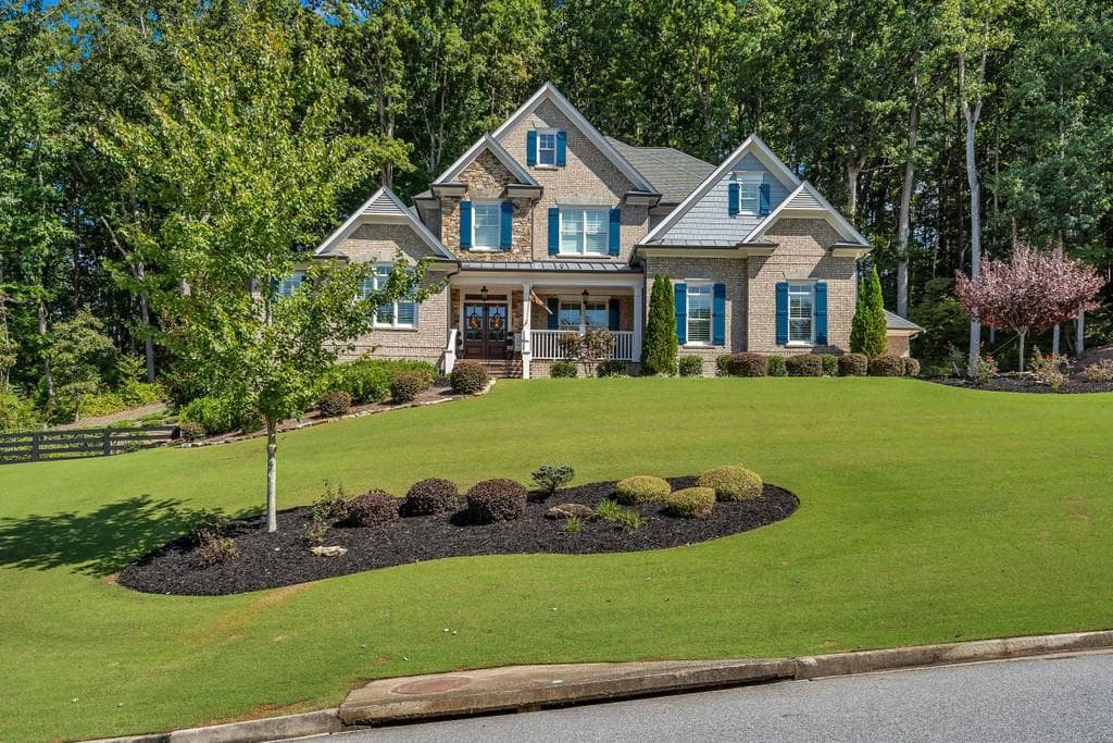 4 bedroom, 5 bathroom, 4,200 sq ft single family residence sold at 1760 Horsham Trail, Milton, GA 30004