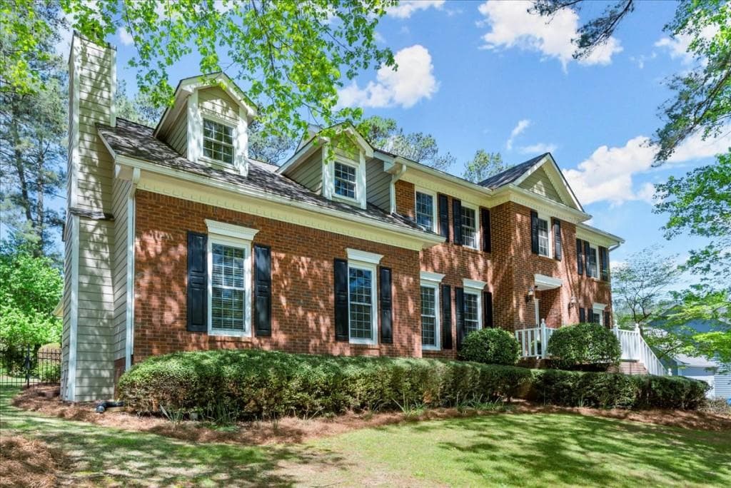 5 bedroom, 3 bathroom, 4,496 sq ft single family residence sold at 10520 Timberstone Road, Alpharetta, GA 30022
