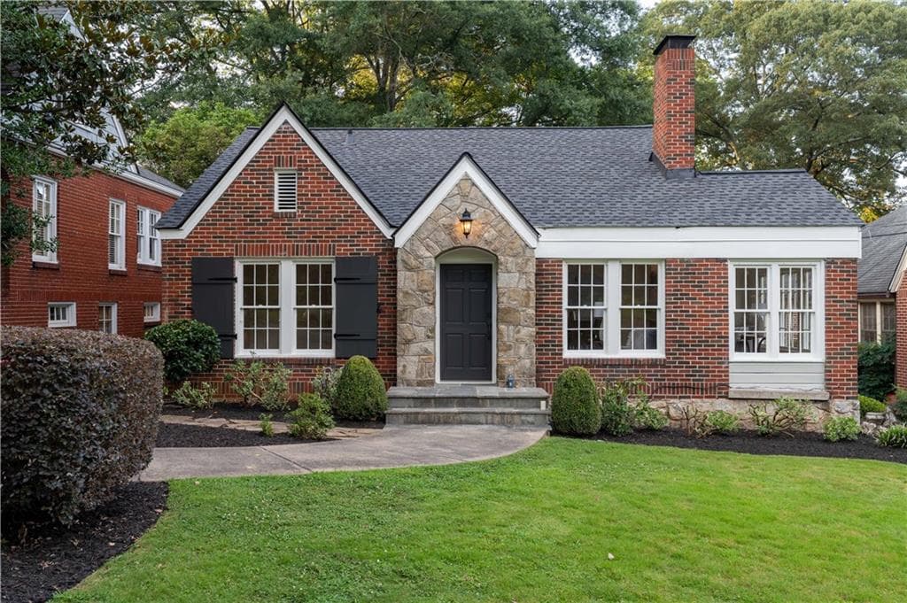 3 bedroom, 2 bathroom, 2,138 sq ft single family residence sold at 1074 Rosewood Drive, Atlanta, GA 30306