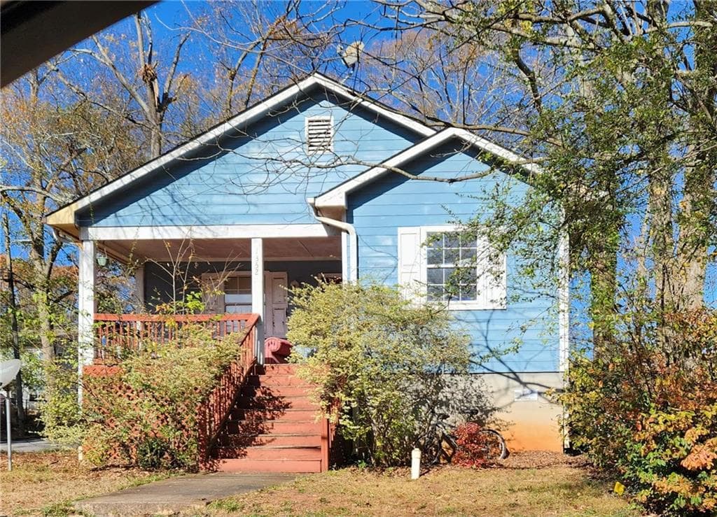 4 bedroom, 2 bathroom single family residence sold at 1352 Wylie Street, Atlanta, GA 30317