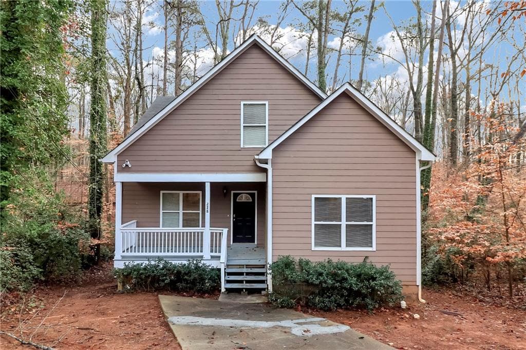 6 bedroom, 3 bathroom, 3,356 sq ft single family residence sold at 228 Line Road, Atlanta, GA 30331