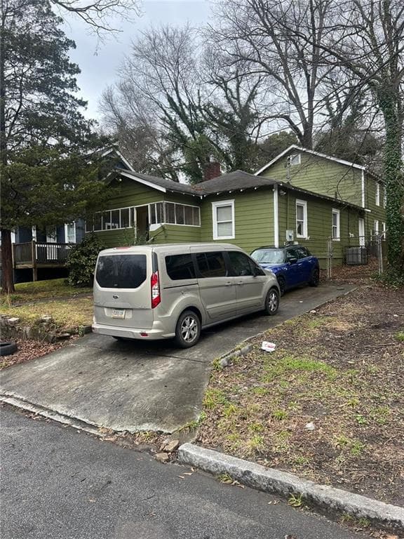 8 bedroom, 3 bathroom single family residence sold at 537 Oliver Street, Atlanta, GA 30314