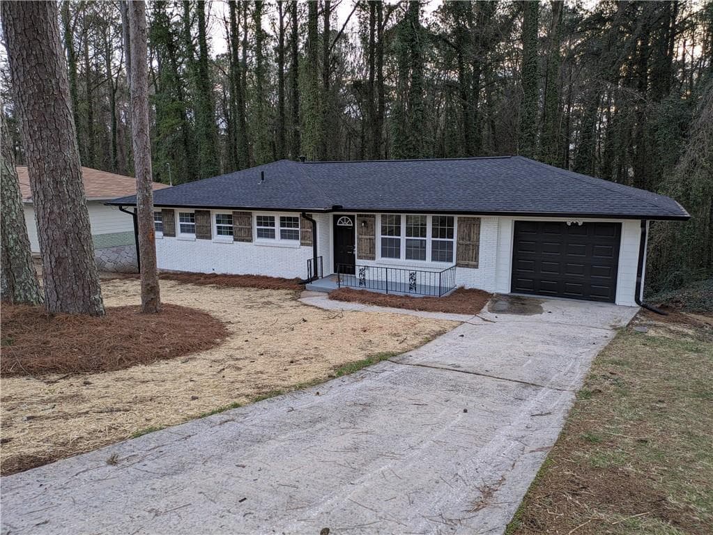 3 bedroom, 2 bathroom single family residence sold at 1861 Idlewood Drive, Atlanta, GA 30344