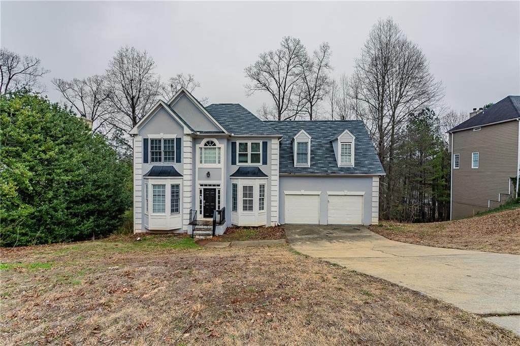 4 bedroom, 3 bathroom, 2,461 sq ft single family residence sold at 4885 Montcalm Drive, Atlanta, GA 30331