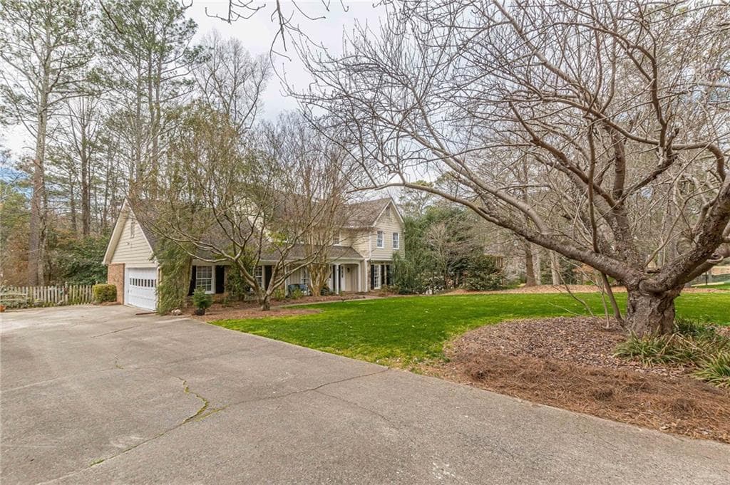 4 bedroom, 4 bathroom, 3,126 sq ft single family residence sold at 380 Stone Mill Trail, Atlanta, GA 30328