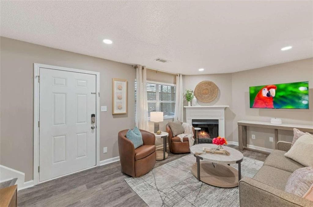 3 bedroom, 3 bathroom townhouse for rent at 124 Bentley Parkway, Woodstock, GA 30188 for $4,650 a month