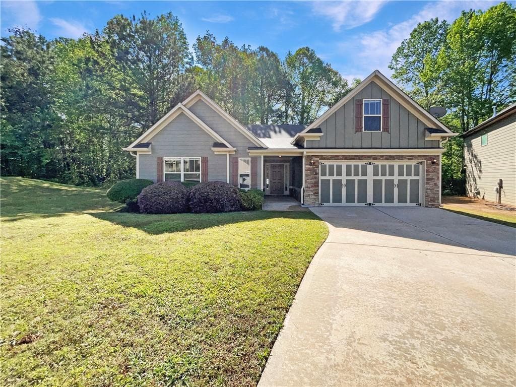 3 bedroom, 2 bathroom, 2,052 sq ft single family residence sold at 1155 Joslin Path, Douglasville, GA 30134