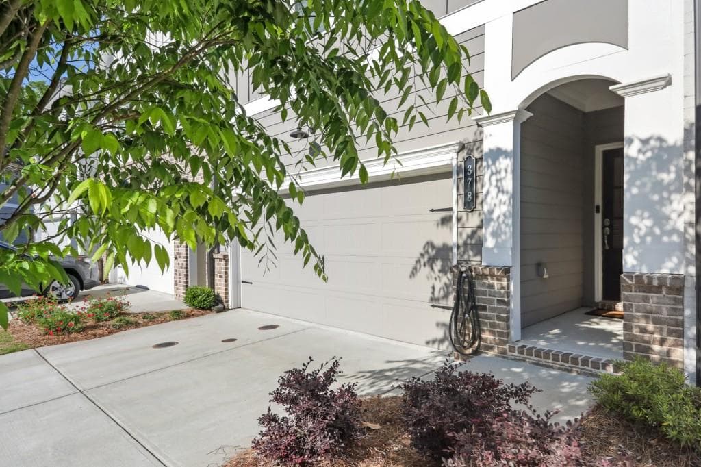 3 bedroom, 3 bathroom, 1,865 sq ft townhouse sold at 378 Niles Court, Marietta, GA 30060