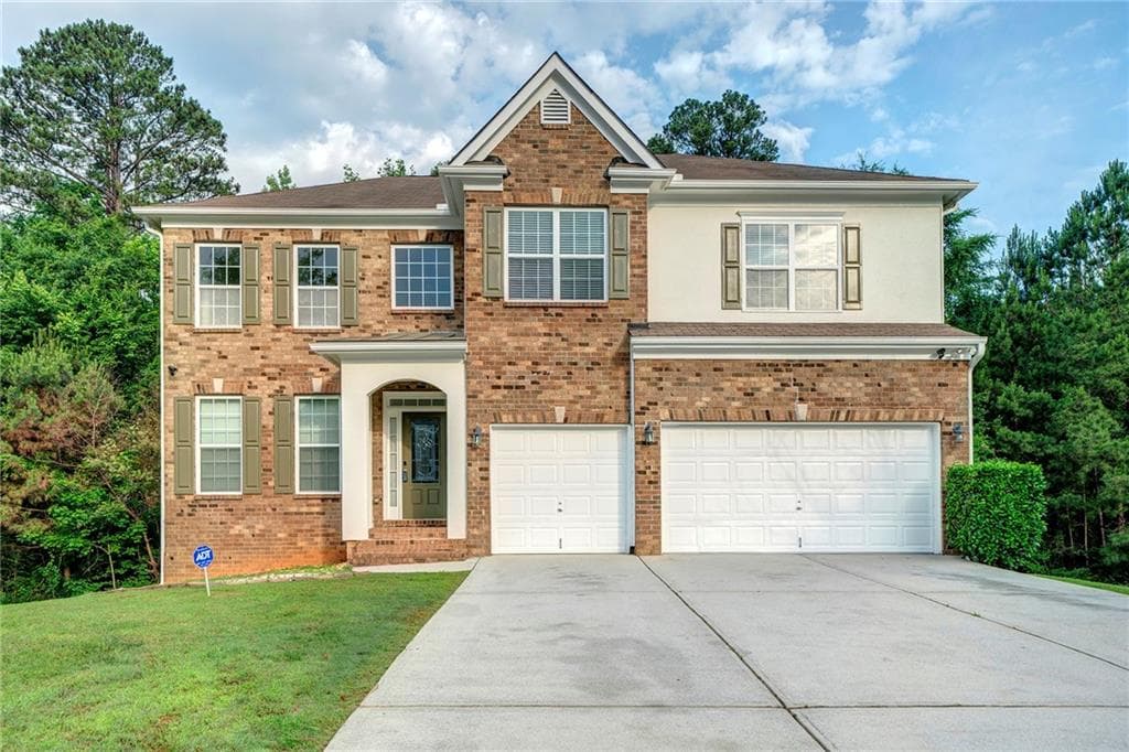 6 bedroom, 5 bathroom, 3,735 sq ft single family residence sold at 555 Portico Court, Atlanta, GA 30331