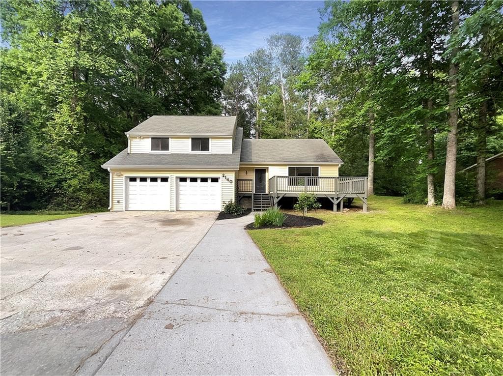 3 bedroom, 3 bathroom, 1,784 sq ft single family residence sold at 2140 Fern Valley Drive, Atlanta, GA 30331