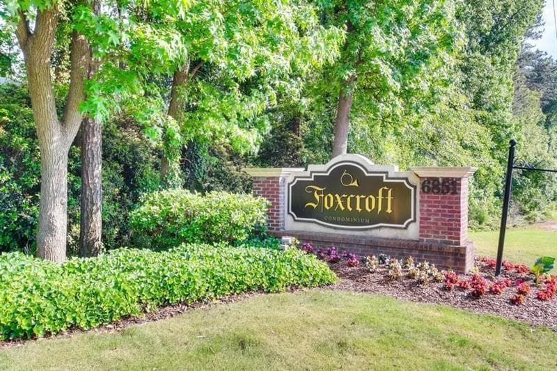 2 bedroom, 2 bathroom condominium sold at 6851 Roswell Road F33, Sandy Springs, GA 30328