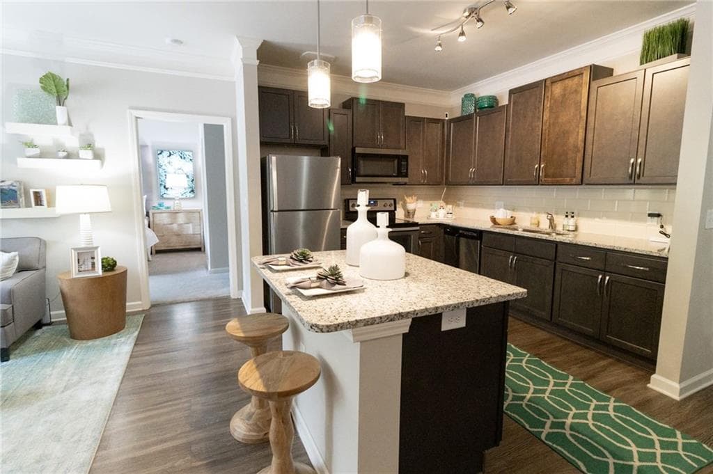 2 bedroom, 2 bathroom, 1,150 sq ft apartment for rent at 30 Laurel Canyon Village Circle 5206, Canton, GA 30114 for $1,727 a month