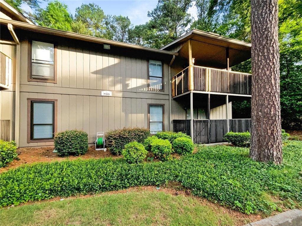 707 Cumberland Court, Smyrna, GA 30080 — most recent listing photo