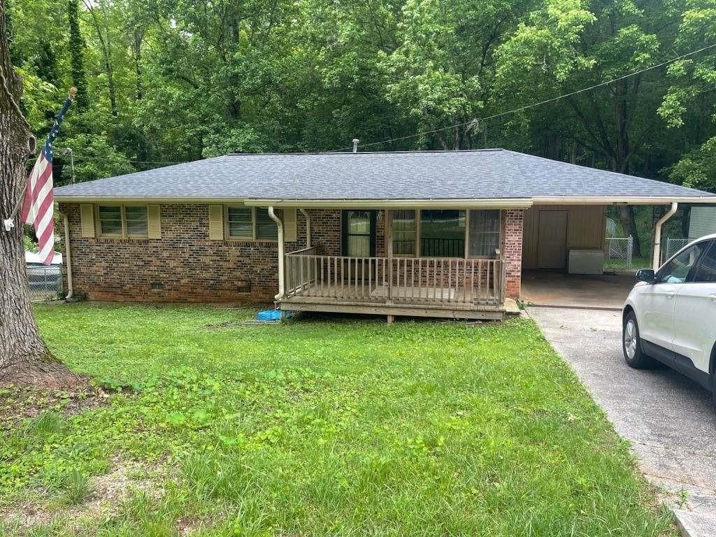 3 bedroom, 2 bathroom, 1,100 sq ft single family residence sold at 803 S Red Rock Road, Toccoa, GA 30577
