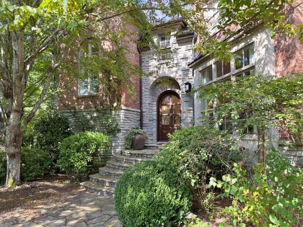 5 bedroom, 8 bathroom, 9,800 sq ft single family residence sold at 4263 Irma Court, Atlanta, GA 30327