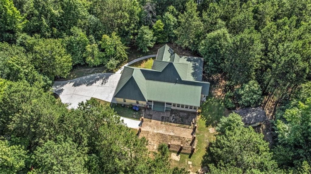 3 bedroom, 3 bathroom single family residence sold at 3390 Lake Monroe Road, Douglasville, GA 30135