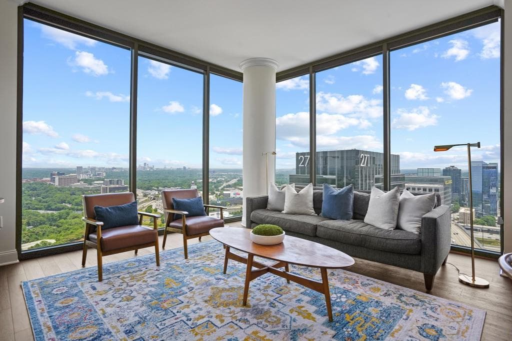2 bedroom, 3 bathroom, 1,369 sq ft condominium sold at 270 17th Street 3402, Atlanta, GA 30363