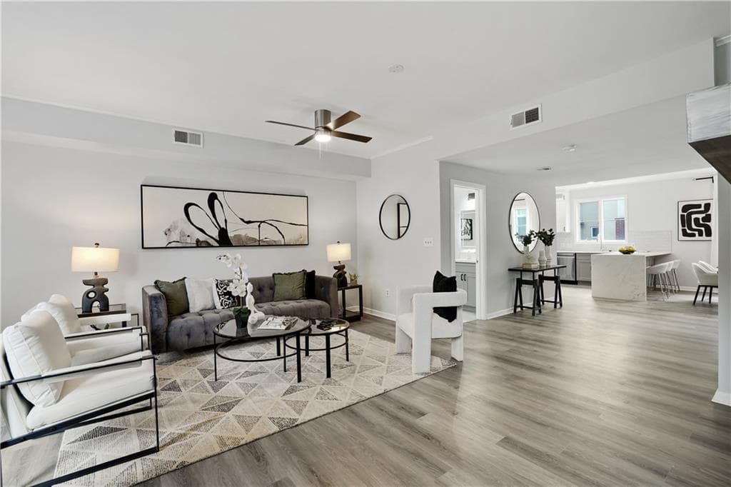 2 bedroom, 3 bathroom, 2,071 sq ft townhouse sold at 401 10th Street C209, Atlanta, GA 30318