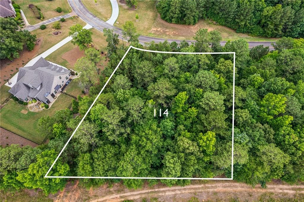 single family residence sold at 114 Tee Drive, Forsyth, GA 31029