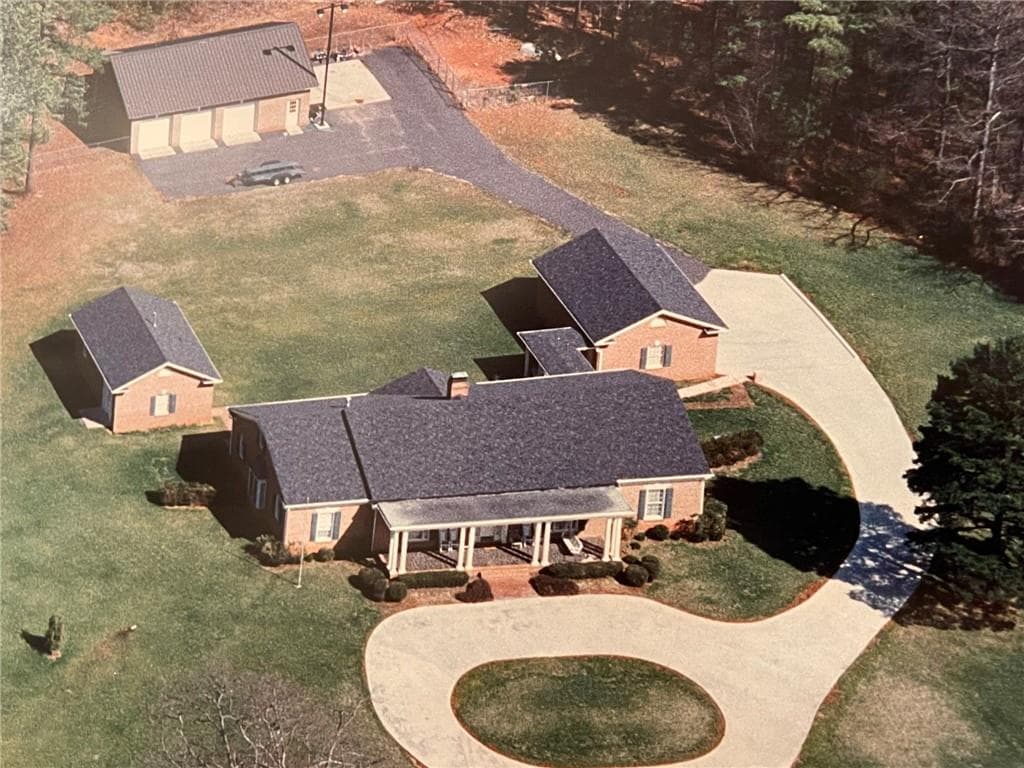 3355 Smithtown Road, Suwanee, GA 30024 — most recent listing photo