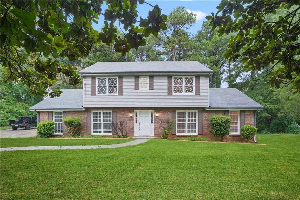 3 bedroom, 3 bathroom single family residence sold at 5187 Vivid Drive, Stone Mountain, GA 30087