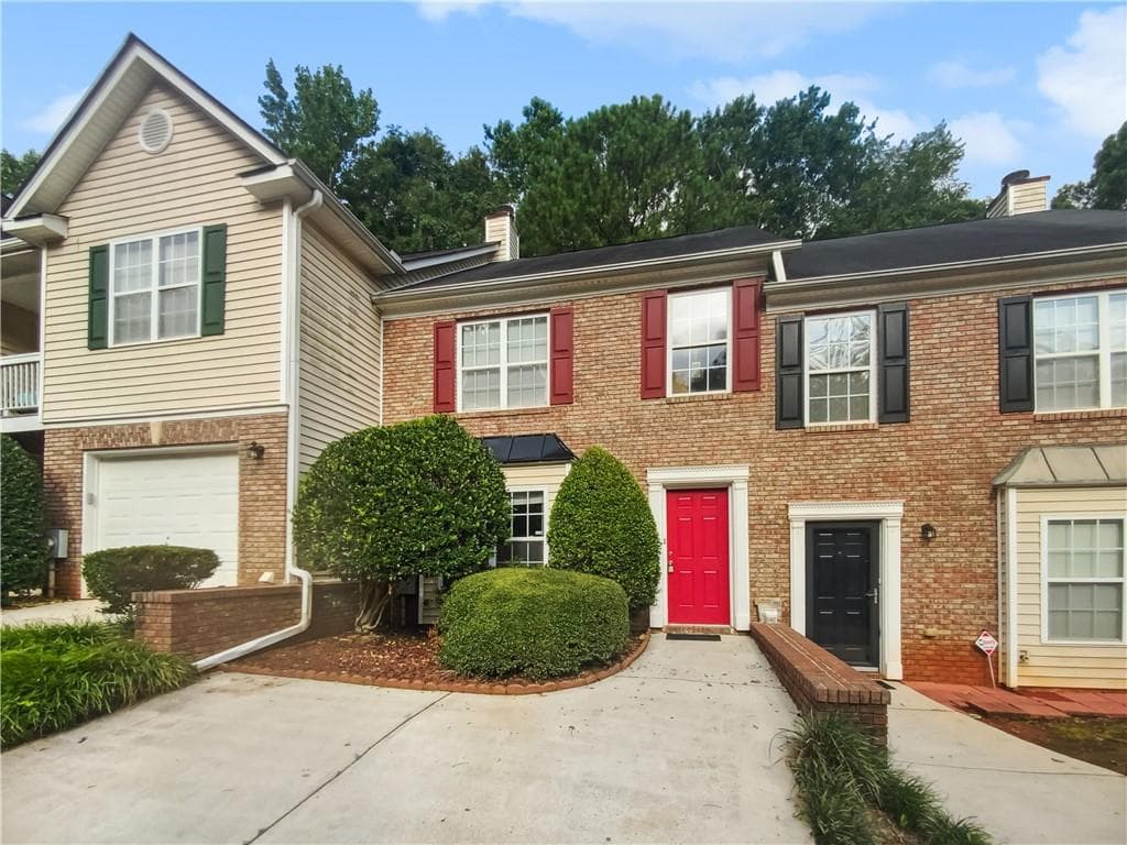 2 bedroom, 3 bathroom townhouse sold at 1839 Broadway Street, Decatur, GA 30035