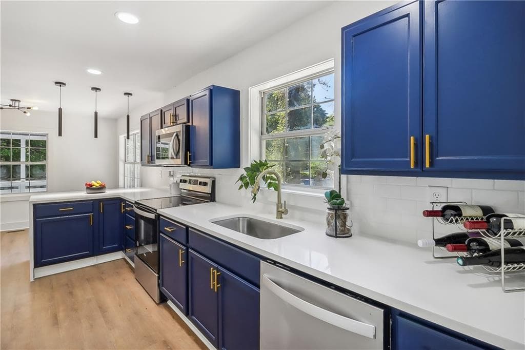 3 bedroom, 2 bathroom, 1,351 sq ft single family residence sold at 1050 Gun Club Road, Atlanta, GA 30318