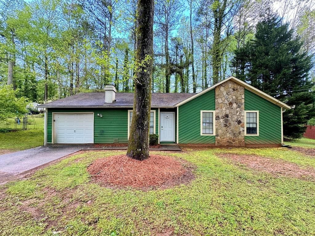 3 bedroom, 2 bathroom, 1,152 sq ft single family residence sold at 1829 Herringbone Hollow, Lithonia, GA 30058