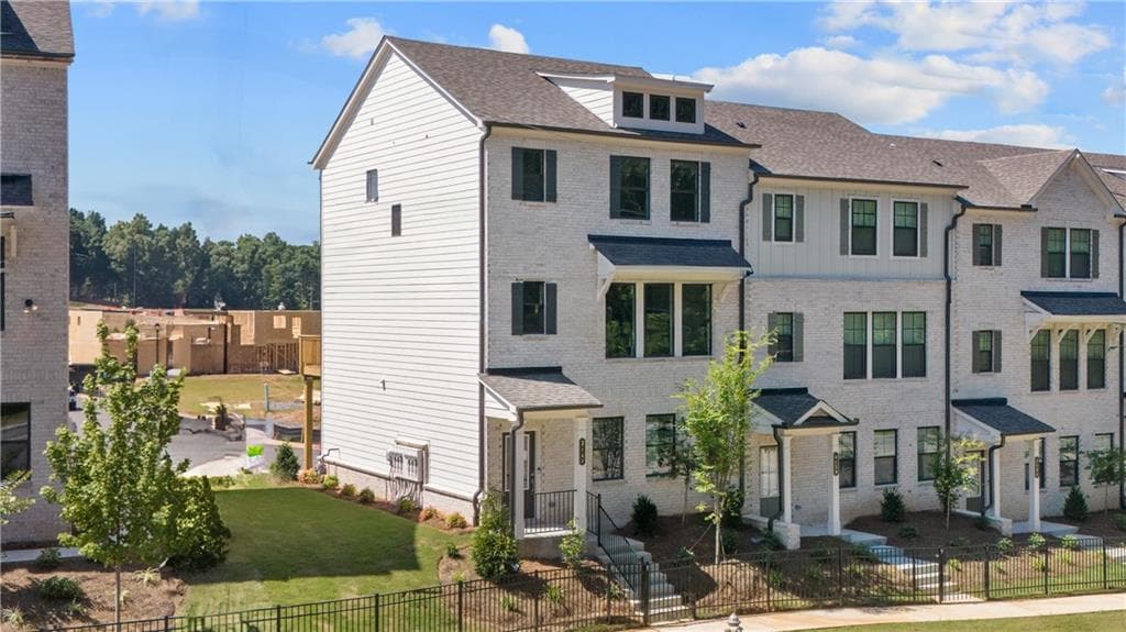 3 bedroom, 4 bathroom, 1,893 sq ft townhouse sold at 2717 Harrison Drive, Lawrenceville, GA 30044