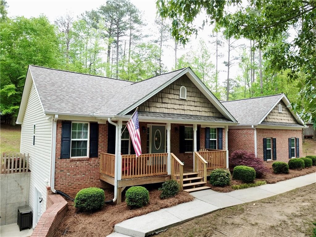 4 bedroom, 3 bathroom, 1,724 sq ft single family residence sold at 5460 Creek Indian Trail, Douglasville, GA 30135