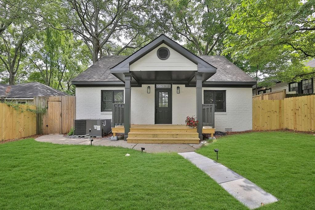 3 bedroom, 2 bathroom, 1,633 sq ft single family residence sold at 76 Moreland Avenue, Atlanta, GA 30316