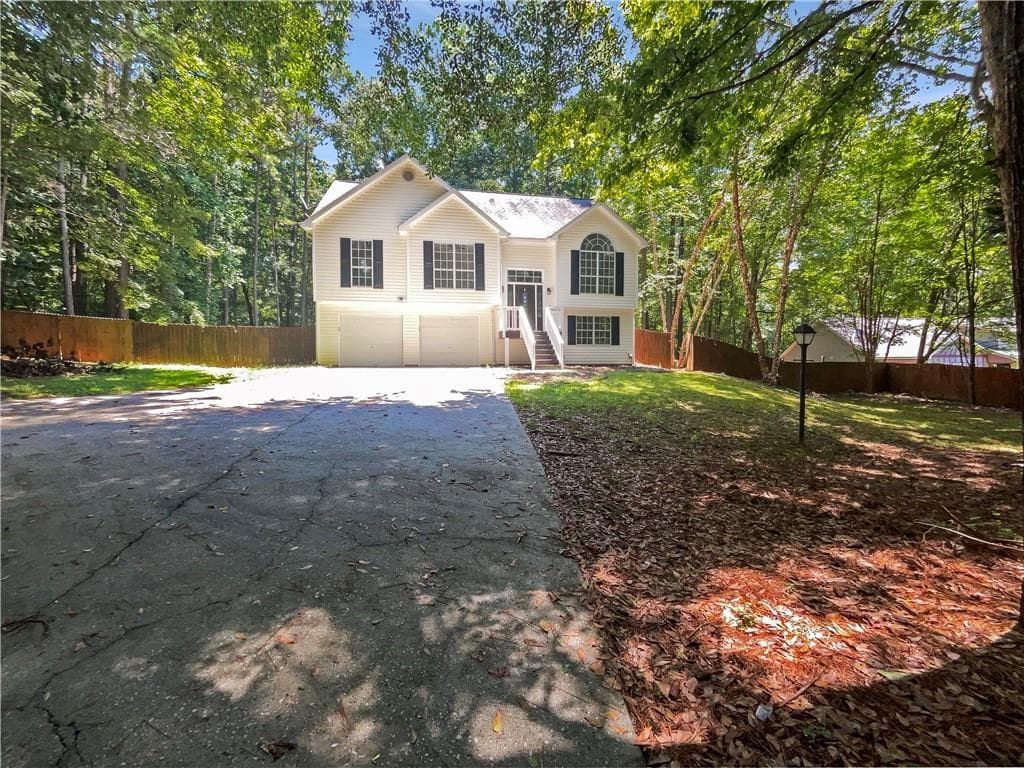 5 bedroom, 3 bathroom single family residence sold at 70 Happy Valley Estates Drive, Newnan, GA 30263