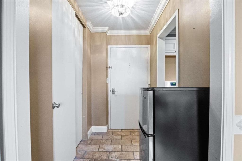 1 bedroom, 1 bathroom, 575 sq ft condominium sold at 215 Piedmont Road APT 1205, Atlanta, GA 30308