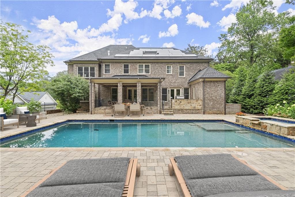5 bedroom, 7 bathroom single family residence sold at 540 Carriage Drive, Atlanta, GA 30328
