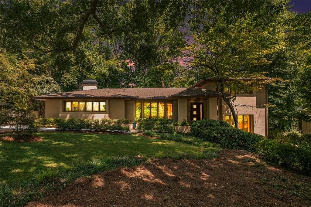 3 bedroom, 4 bathroom, 2,551 sq ft single family residence sold at 1068 Wildwood Road, Atlanta, GA 30306