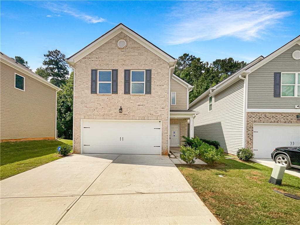 4 bedroom, 3 bathroom townhouse sold at 1054 Valley Rock Drive, Lithonia, GA 30058