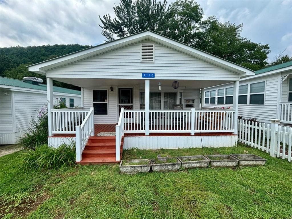 4110 Riverbank Run, Hiawassee, GA 30546 — most recent listing photo