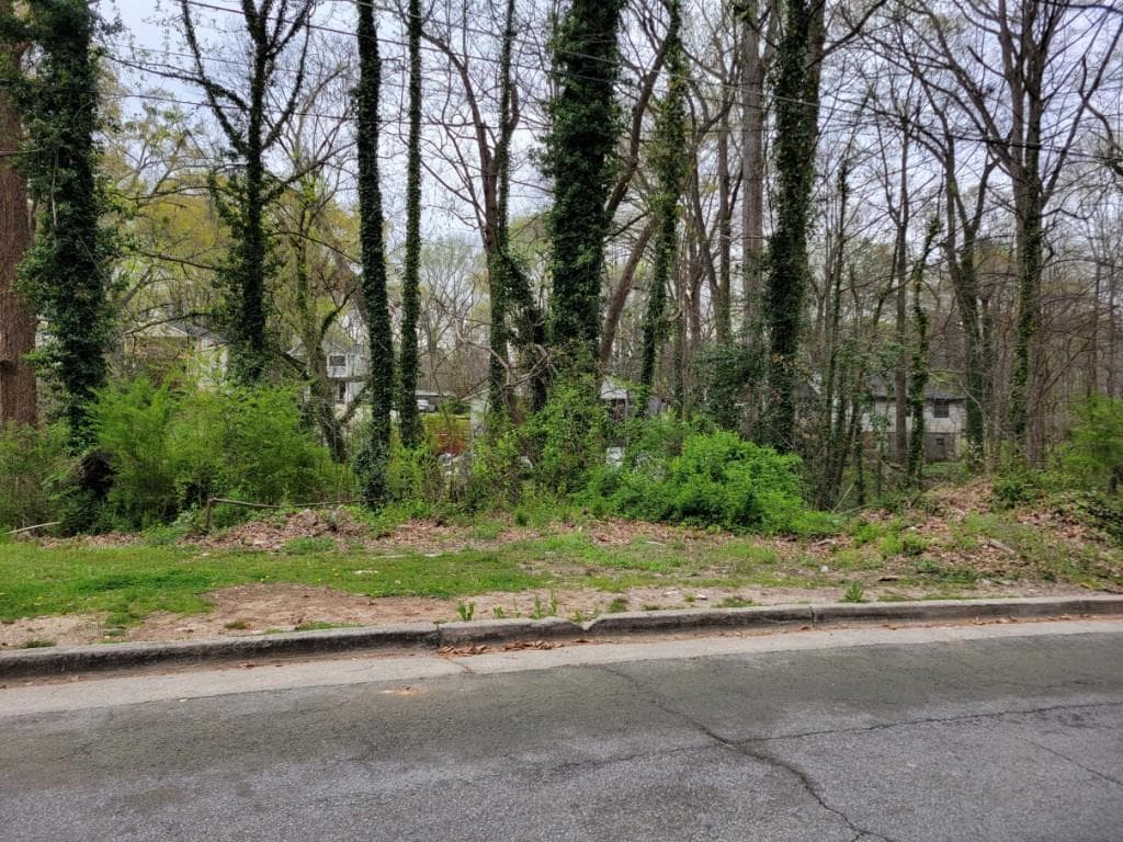 single family residence sold at 840 Peyton, Atlanta, GA 30318
