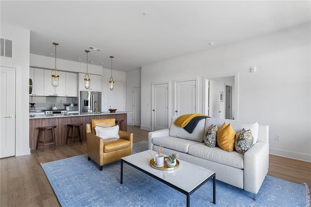 1 bedroom, 1 bathroom, 884 sq ft condominium sold at 675 Drewry Street 506, Atlanta, GA 30306