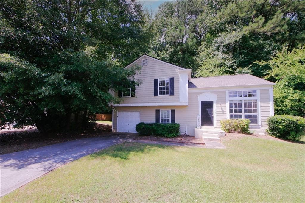3 bedroom, 2 bathroom, 1,382 sq ft single family residence sold at 6213 Marbut Farms Chase, Lithonia, GA 30058