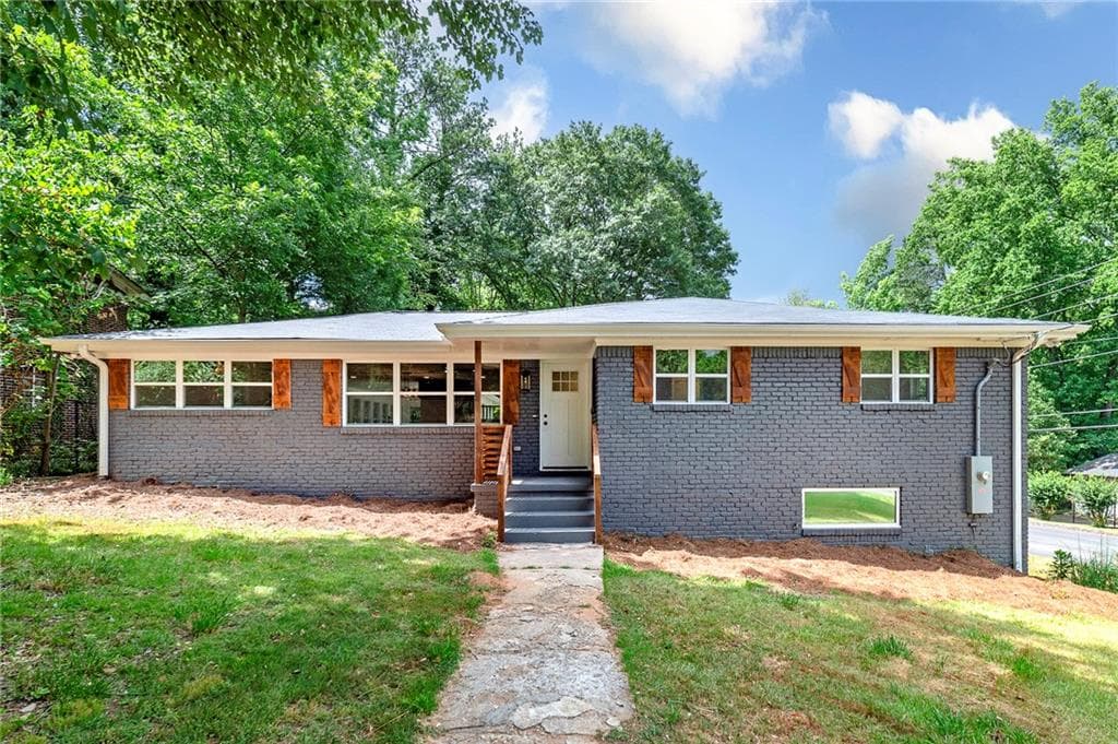 3 bedroom, 2 bathroom, 2,112 sq ft single family residence sold at 2298 Englewood, East Point, GA 30344
