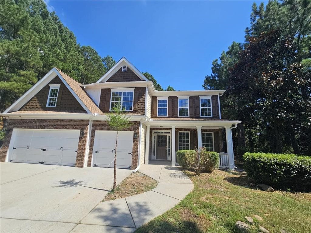 5 bedroom, 4 bathroom single family residence sold at 2900 Brandford Trail, Locust Grove, GA 30248