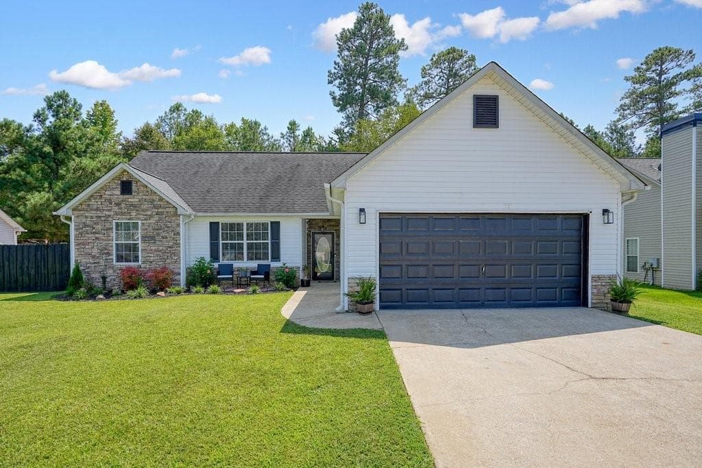 3 bedroom, 2 bathroom single family residence sold at 17 Brandon Lane, Rome, GA 30165