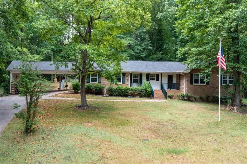3 bedroom, 2 bathroom single family residence sold at 4480 GANN Crossing, Smyrna, GA 30082