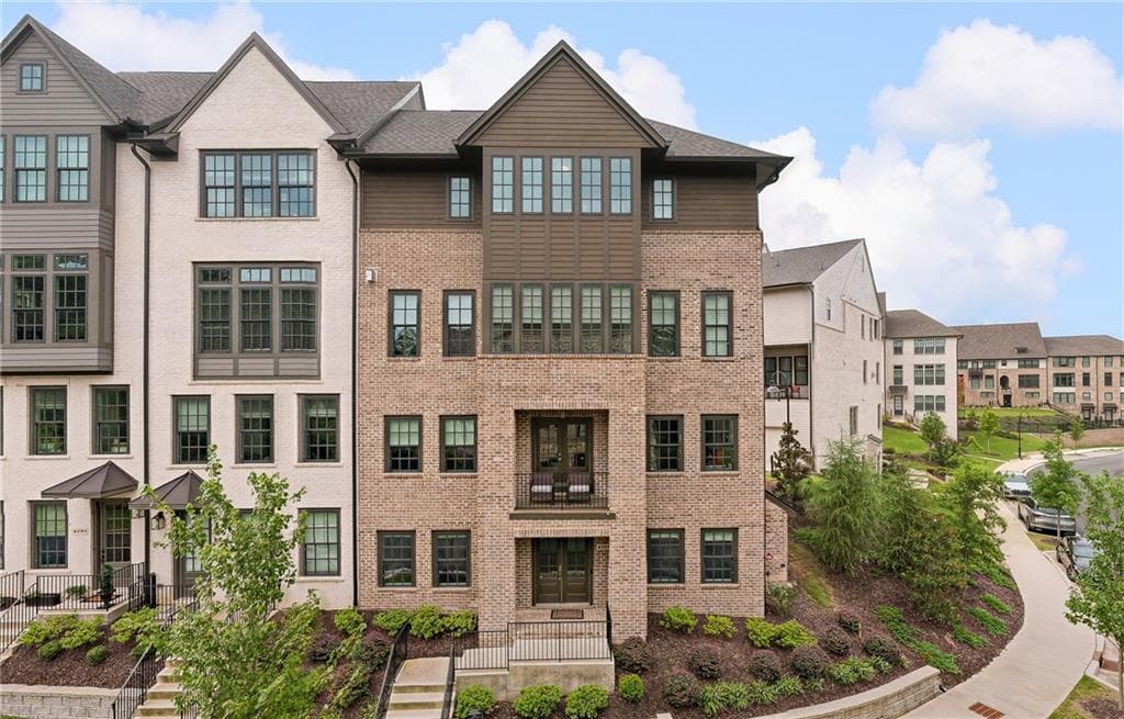 4 bedroom, 5 bathroom, 3,758 sq ft townhouse sold at 6789 Prelude Drive, Atlanta, GA 30328