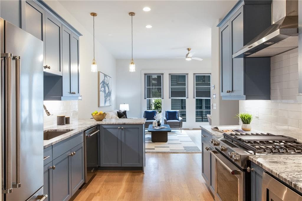 2 bedroom, 3 bathroom, 1,337 sq ft townhouse sold at 697 Eustace Street, Atlanta, GA 30315