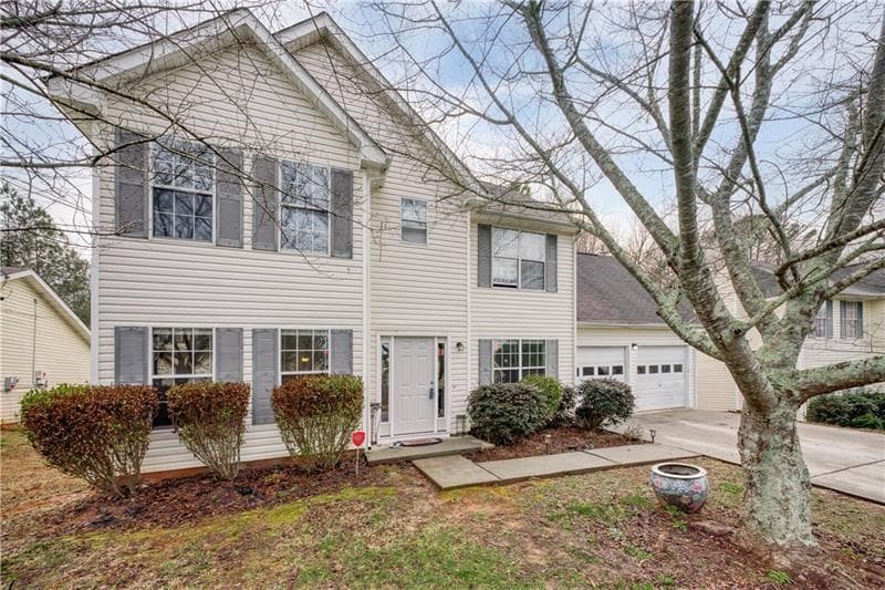 5 bedroom, 3 bathroom, 1,916 sq ft single family residence sold at 4832 Hidden Creek Place, Decatur, GA 30035