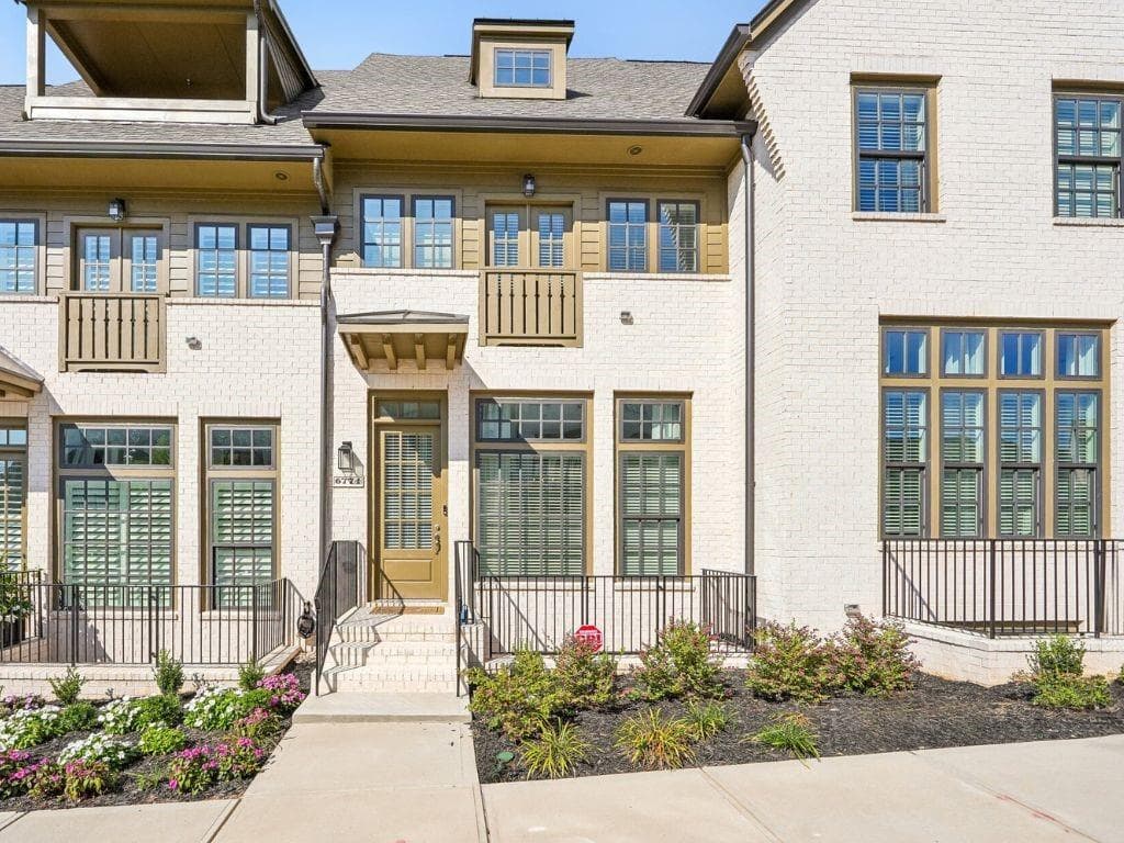 6774 Encore Boulevard, Sandy Springs, GA 30328 — most recent listing photo
